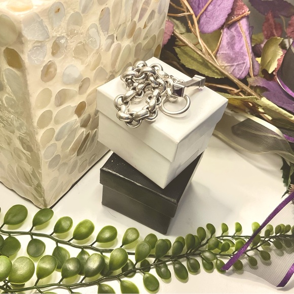 FINAL PRICE, HEAVY, and QUALITY STERLING SILVER and AMETHYST TOGGLE - Picture 4 of 10